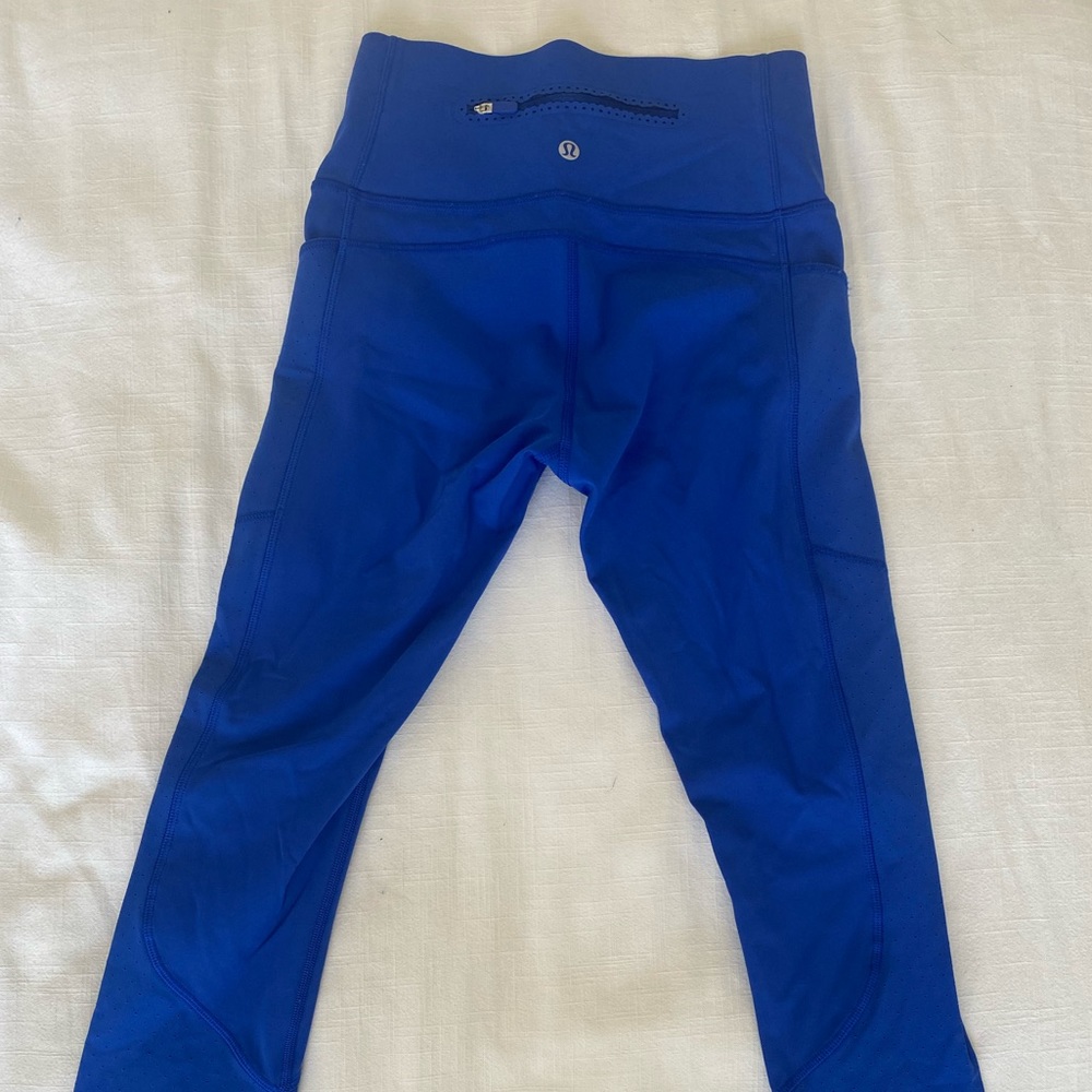 Lululemon Electric Blue 25” Wunder Under Leggings Size 4
